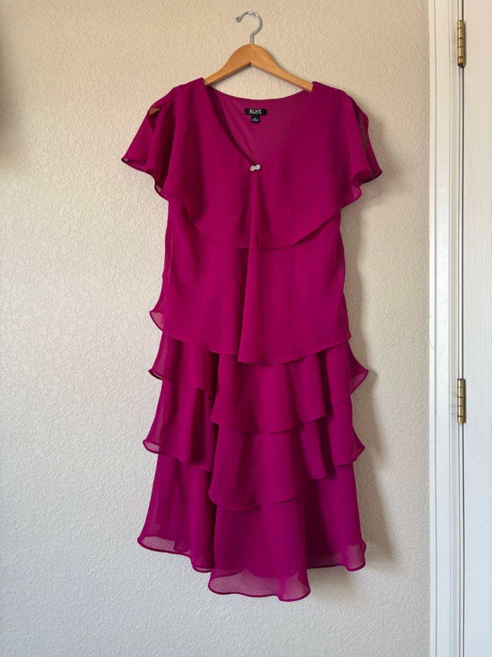SLNY Magenta tiered ruffle dress size 14